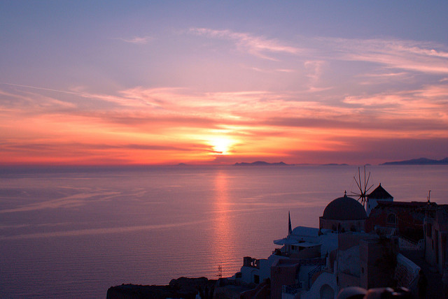 sunset oia santorini