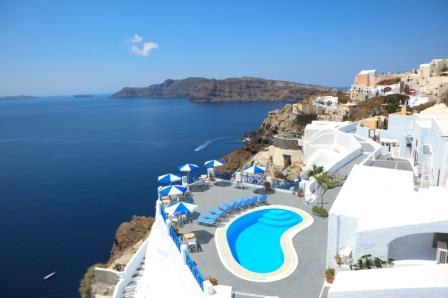 santorini honeymoon romantic moments